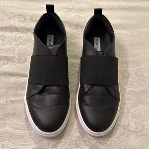 Steve Madden Black Leather Slip-On Shoes